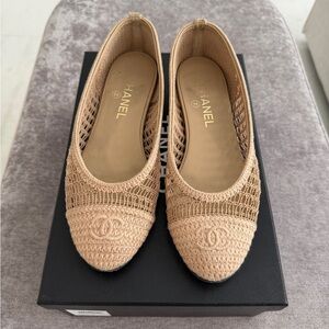 CHANEL Beige Crochet Ballet Flats